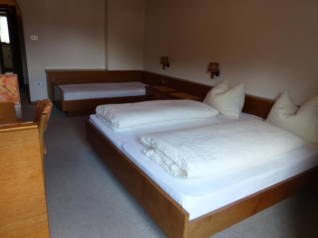 Haus Christl Bed and Breakfast Lana Eksteriør billede